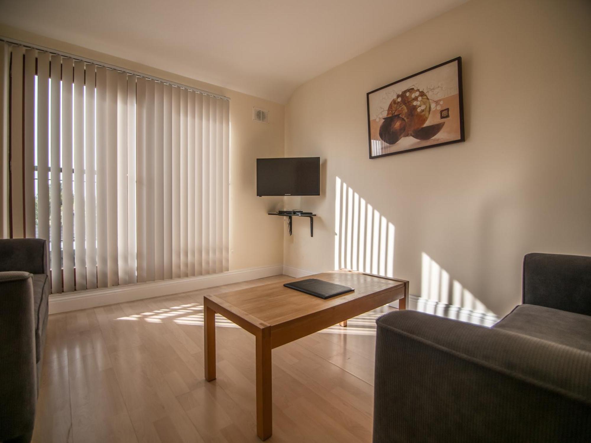 Donegan Court Aparthotel Galway Dış mekan fotoğraf