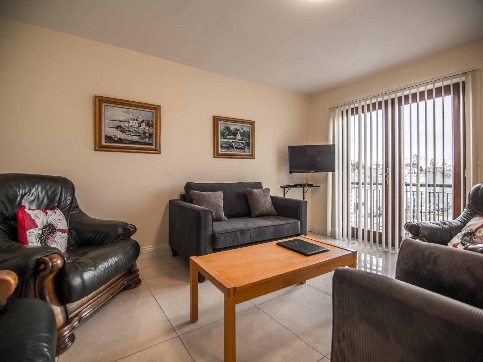 Donegan Court Aparthotel Galway Dış mekan fotoğraf