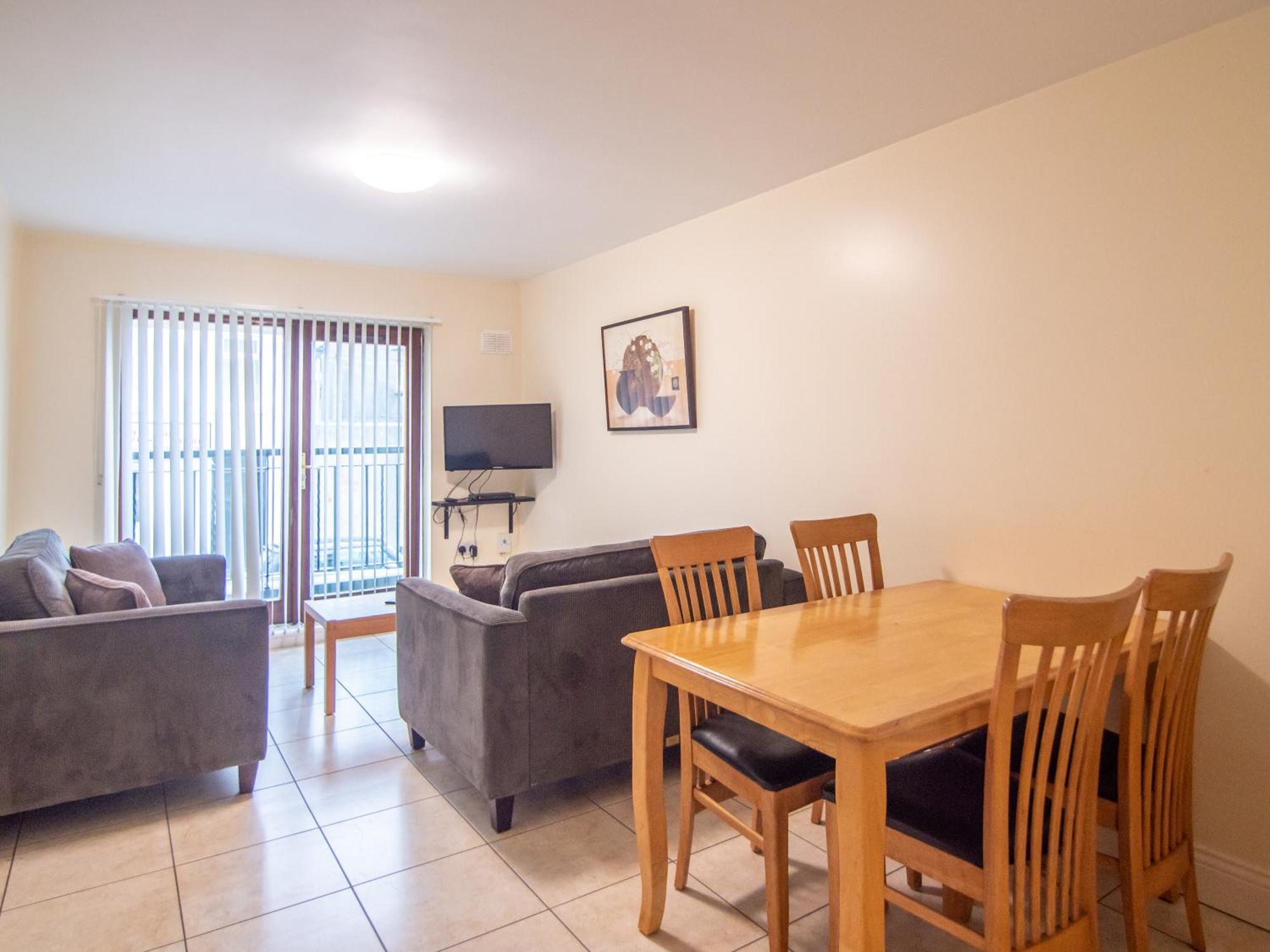 Donegan Court Aparthotel Galway Dış mekan fotoğraf