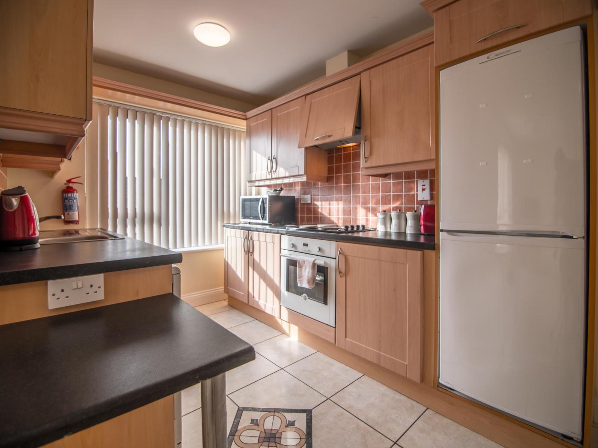 Donegan Court Aparthotel Galway Dış mekan fotoğraf