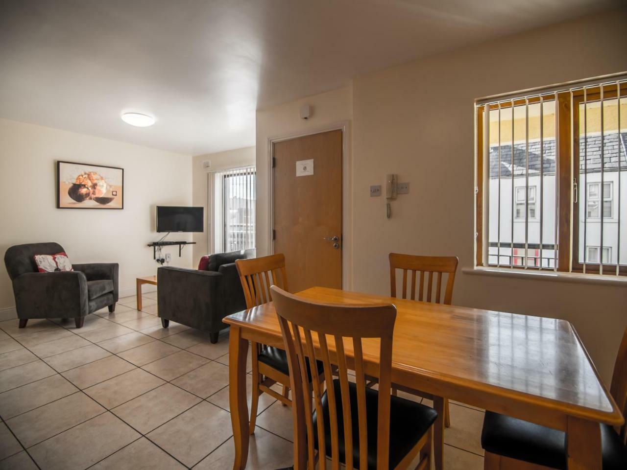 Donegan Court Aparthotel Galway Dış mekan fotoğraf