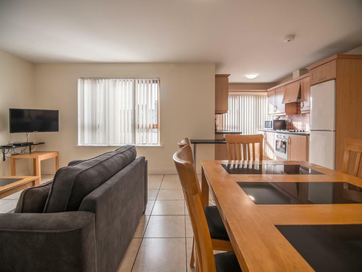 Donegan Court Aparthotel Galway Dış mekan fotoğraf