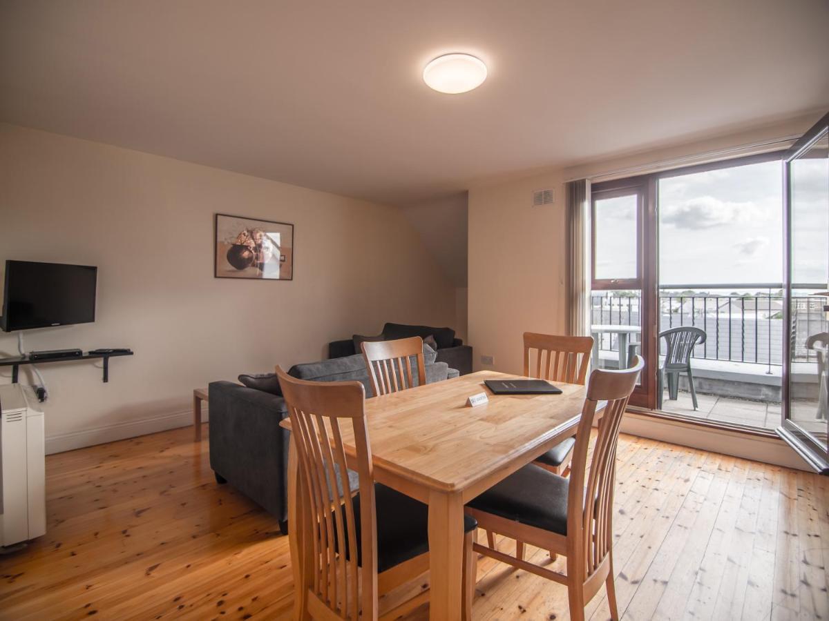 Donegan Court Aparthotel Galway Dış mekan fotoğraf