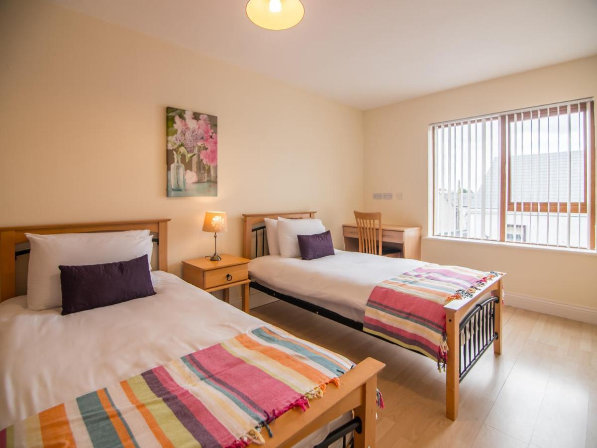 Donegan Court Aparthotel Galway Dış mekan fotoğraf