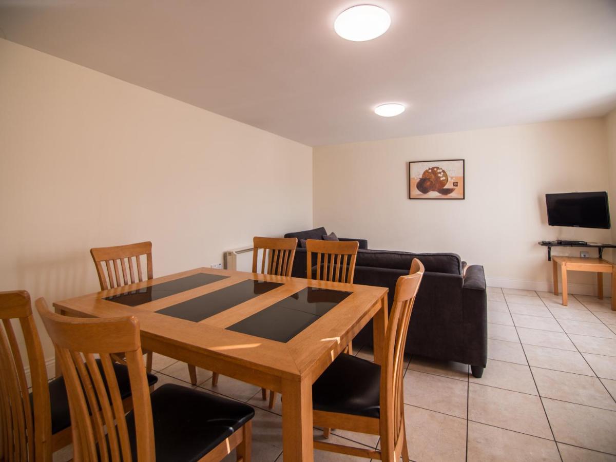 Donegan Court Aparthotel Galway Dış mekan fotoğraf