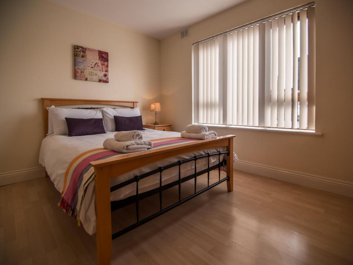 Donegan Court Aparthotel Galway Dış mekan fotoğraf